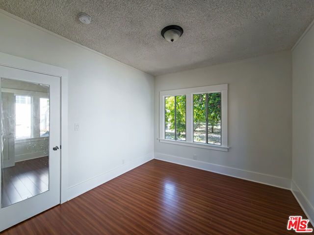 1315 Winchester Avenue, Glendale, CA 91201