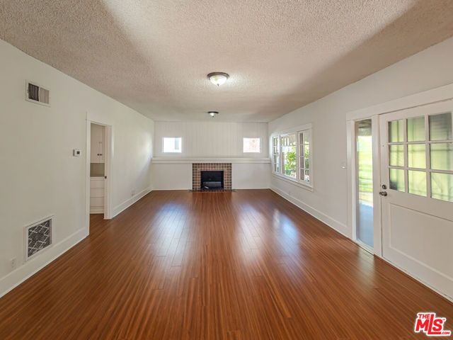 1315 Winchester Avenue, Glendale, CA 91201
