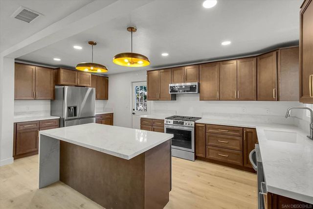 219 Ryan St, Redlands, CA 92374