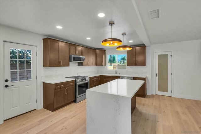 219 Ryan St, Redlands, CA 92374