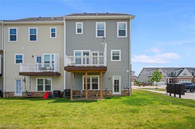 3419 Links Drive, Fairlawn, OH 44333