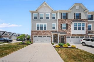 3419 Links Drive, Fairlawn, OH 44333