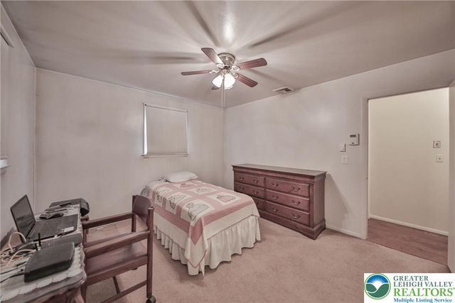 133 Brentwood, Palmer Twp, PA 18045