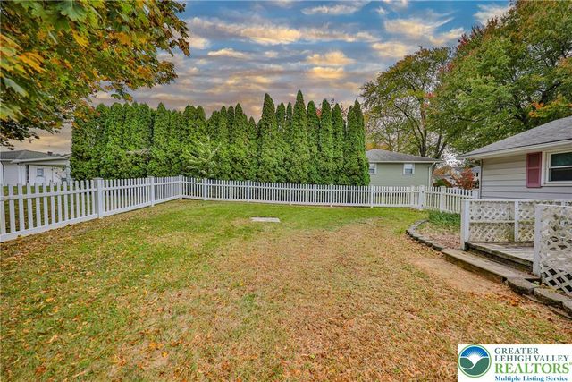 133 Brentwood, Palmer Twp, PA 18045