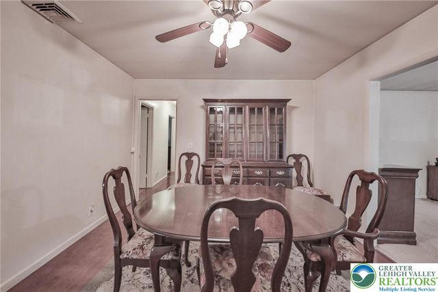 133 Brentwood, Palmer Twp, PA 18045