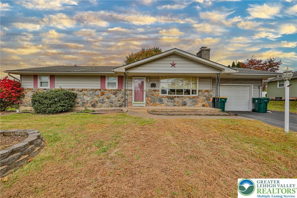 133 Brentwood, Palmer Twp, PA 18045