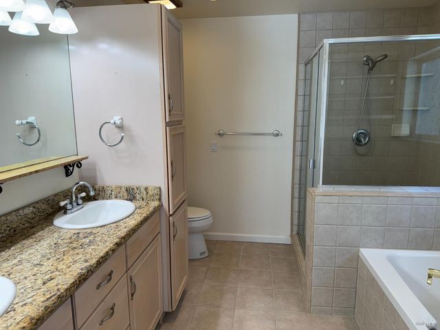 18920 Timberpointe Dr, Fort Bragg, CA 95437