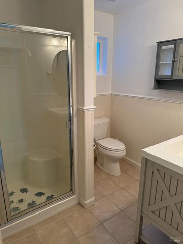 18920 Timberpointe Dr, Fort Bragg, CA 95437