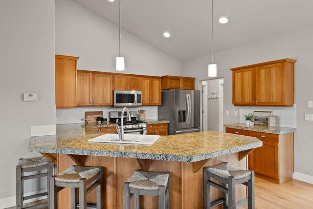 20292 Halfway Road, Bend, OR 97703