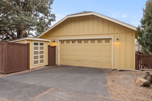 20292 Halfway Road, Bend, OR 97703