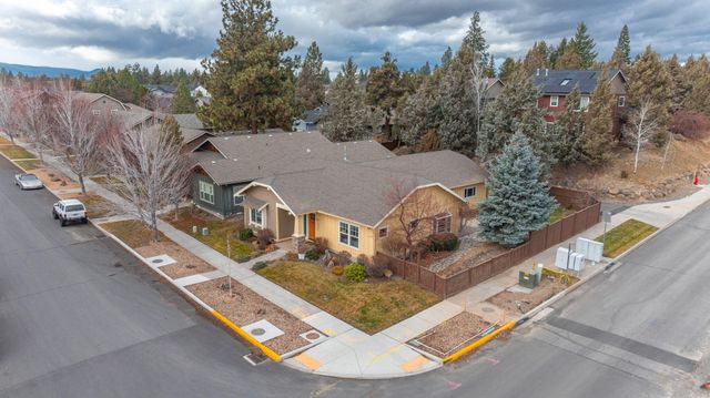 20292 Halfway Road, Bend, OR 97703
