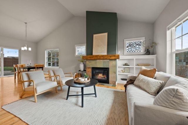 20292 Halfway Road, Bend, OR 97703