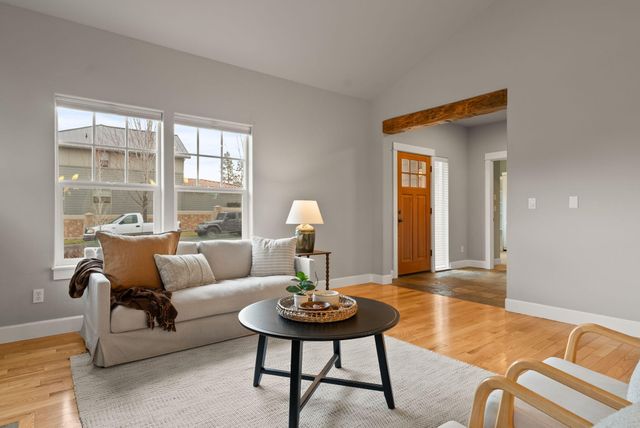 20292 Halfway Road, Bend, OR 97703