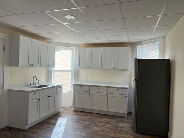 77 Windsor Avenue 2, Meriden, CT 06451