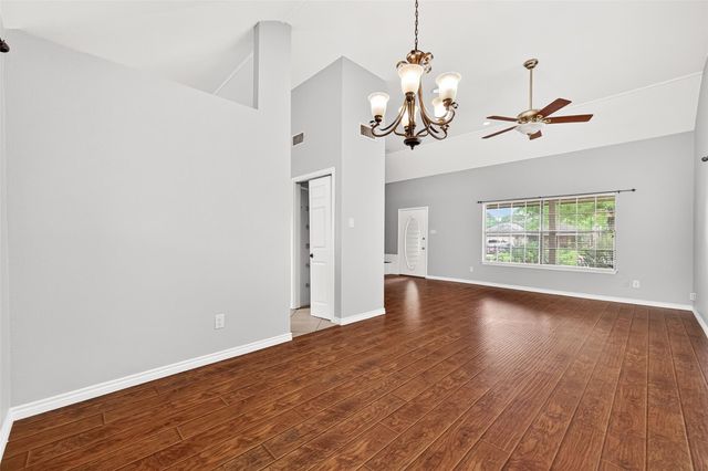 10414 Green Valley Ln, Houston, TX 77064