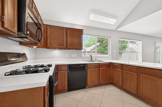 10414 Green Valley Ln, Houston, TX 77064