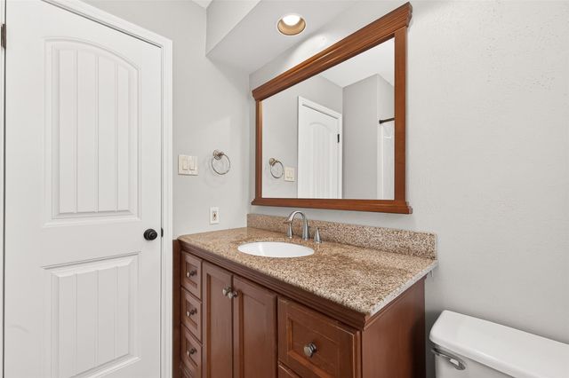 10414 Green Valley Ln, Houston, TX 77064