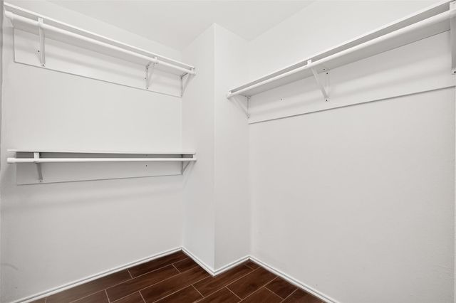 10414 Green Valley Ln, Houston, TX 77064