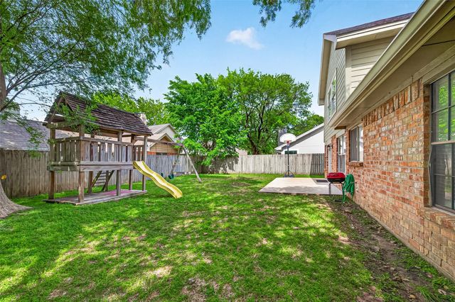 10414 Green Valley Ln, Houston, TX 77064