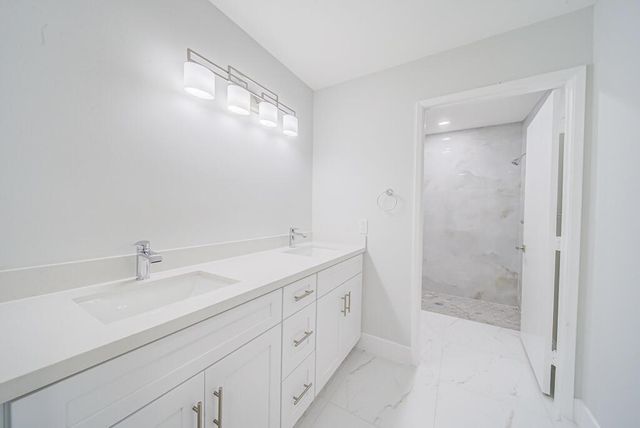 8067 Summerbreeze Lane, Boca Raton, FL 33496