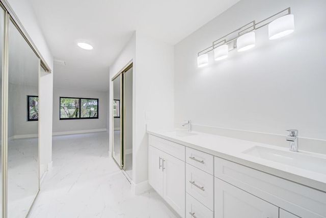 8067 Summerbreeze Lane, Boca Raton, FL 33496