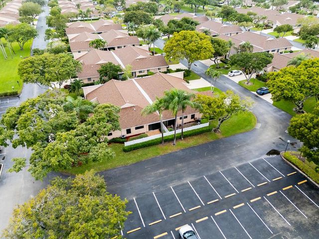 8067 Summerbreeze Lane, Boca Raton, FL 33496