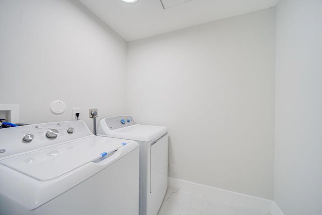 8067 Summerbreeze Lane, Boca Raton, FL 33496