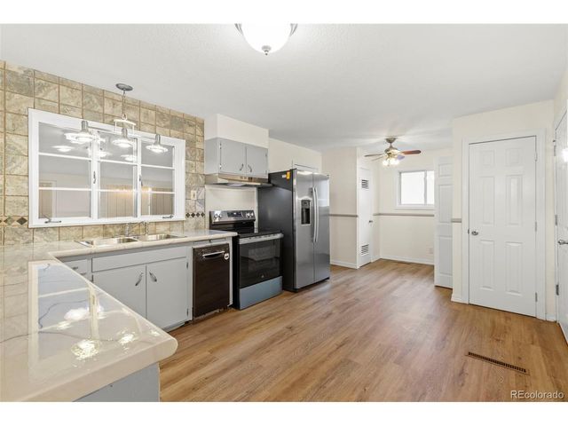 100 Leta Dr, Colorado Springs, CO 80911