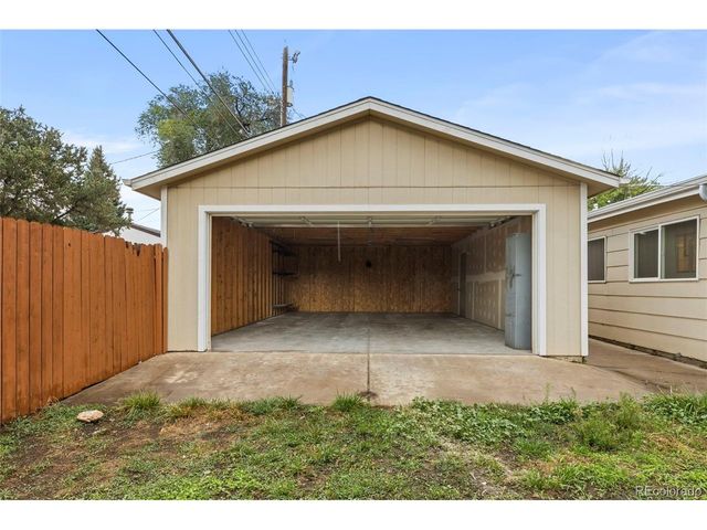100 Leta Dr, Colorado Springs, CO 80911