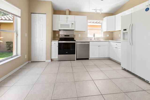 6833 Viale Elizabeth, Delray Beach, FL 33446