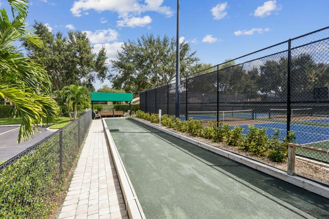 6833 Viale Elizabeth, Delray Beach, FL 33446