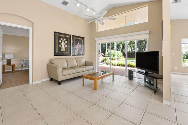 6833 Viale Elizabeth, Delray Beach, FL 33446