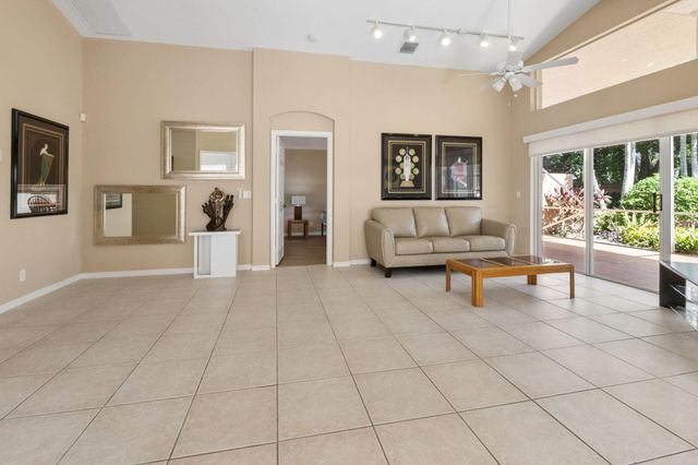 6833 Viale Elizabeth, Delray Beach, FL 33446