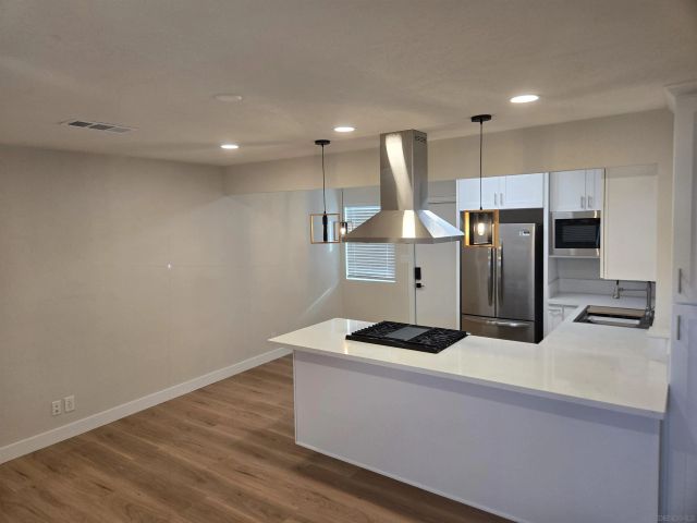 2132 E 5th ST, National City, CA 91950