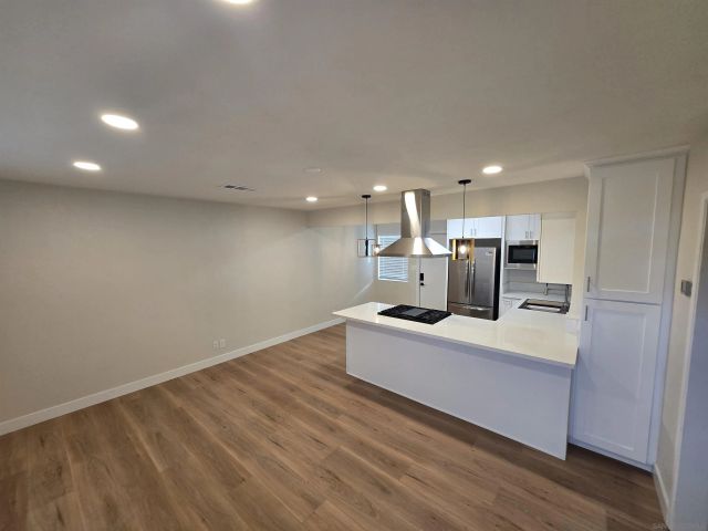 2132 E 5th ST, National City, CA 91950