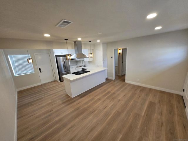 2132 E 5th ST, National City, CA 91950