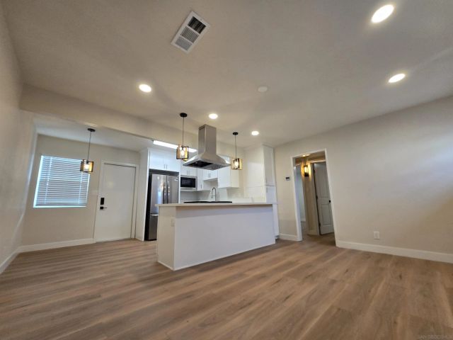 2132 E 5th ST, National City, CA 91950