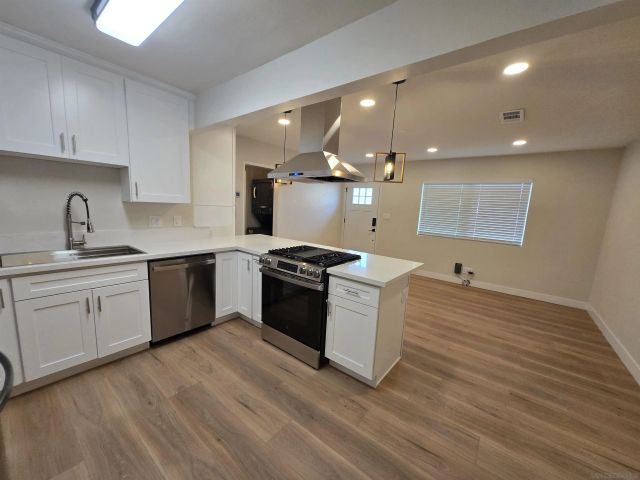2132 E 5th ST, National City, CA 91950