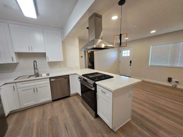 2132 E 5th ST, National City, CA 91950