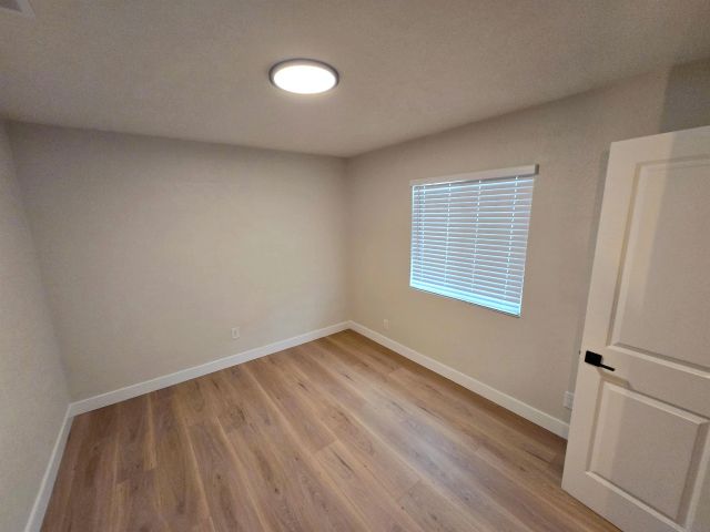 2132 E 5th ST, National City, CA 91950
