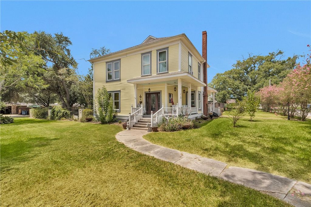 1017 Water Street, Navasota, TX 77868 — exterior