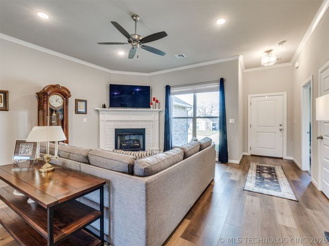 6316 E 146th Street S, Bixby, OK 74008