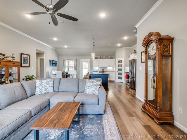 6316 E 146th Street S, Bixby, OK 74008