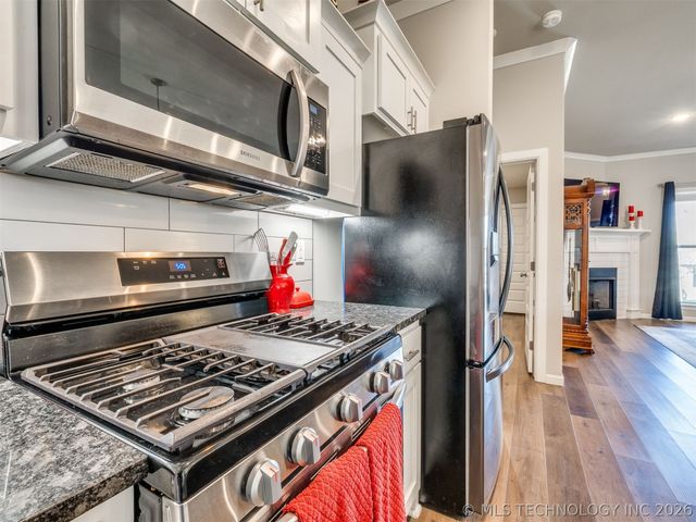 6316 E 146th Street S, Bixby, OK 74008