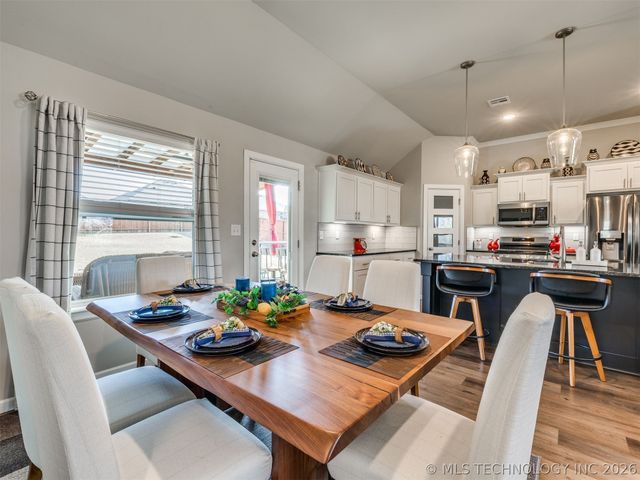 6316 E 146th Street S, Bixby, OK 74008