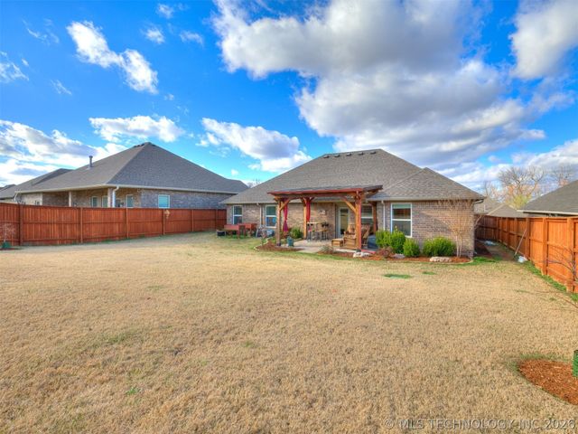 6316 E 146th Street S, Bixby, OK 74008