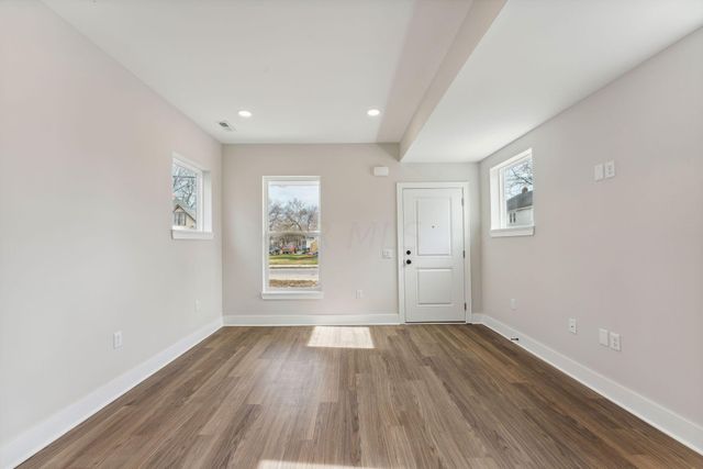 697 Miller Avenue, Columbus, OH 43205