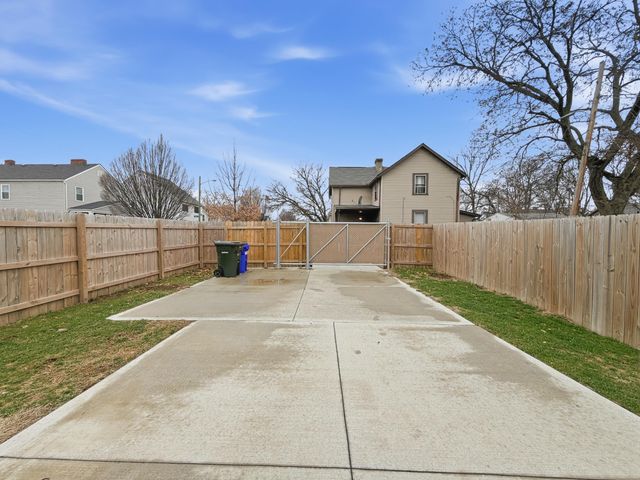 697 Miller Avenue, Columbus, OH 43205