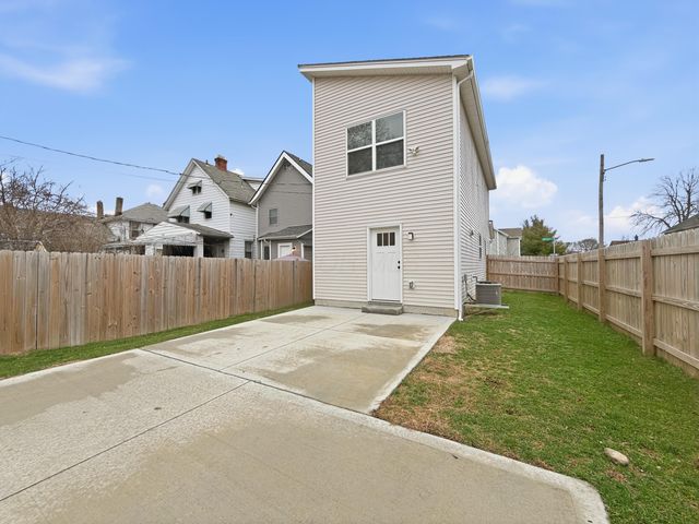 697 Miller Avenue, Columbus, OH 43205