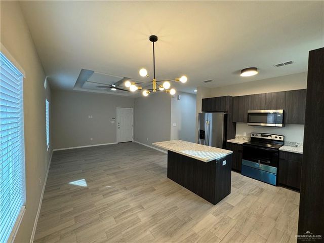 219 W Diamond Avenue, Alton, TX 78573